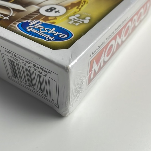 Monopoly NWT Star Wars Mandalorian Board Game - Picture 7 of 7